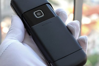 Điện thoại Nokia 8600 Luna – Ánh Trăng Huyền Thoại