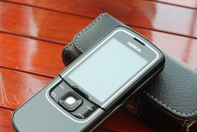 Điện thoại Nokia 8600 Luna – Ánh Trăng Huyền Thoại