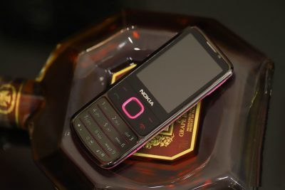 Điện Thoại Nokia 6700 Classic Pink Like New Cao Cấp