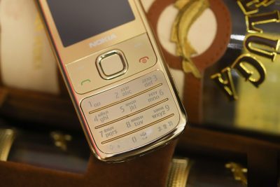 Điện Thoại Nokia 6700 Gold Like New Zin 95%