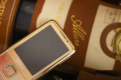 Điện Thoại Nokia 6700 Gold Like New Zin 95%