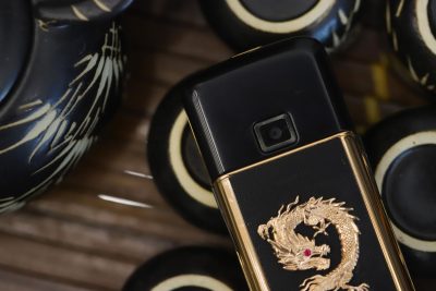  Điện thoại Nokia 8800 vàng hồng đen đính rồng 