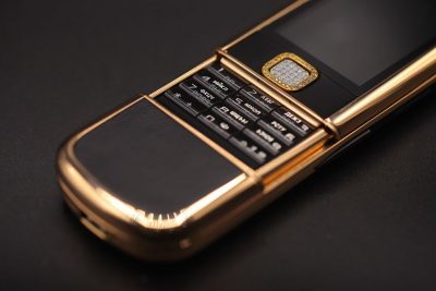 Điện thoại Nokia 8800E Rose Gold đính đá (da đen)