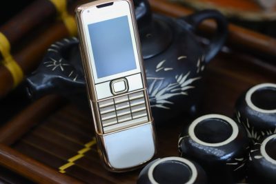 Điện thoại Nokia 8800E Rose Gold (da trắng)