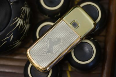 Điện thoại Nokia 8800E Rose Gold khảm ngựa trắng
