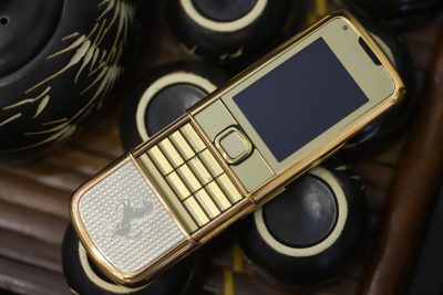 Điện thoại Nokia 8800E Rose Gold khảm ngựa trắng