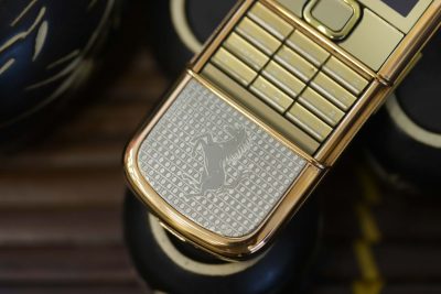 Điện thoại Nokia 8800E Rose Gold khảm ngựa trắng