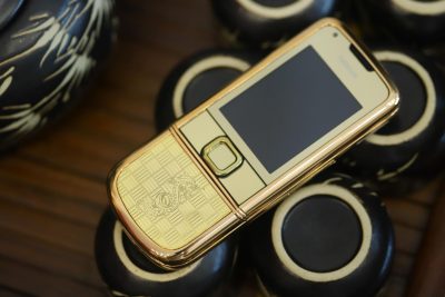 Điện thoại Nokia 8800E Rose Gold khảm rồng
