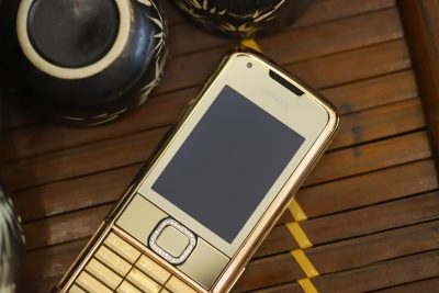 Điện thoại Nokia 8800E Rose Gold khảm trai đính đá