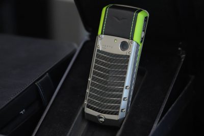 Điện thoại Vertu Ascent X Titanium Carbon Fibre Black And Green