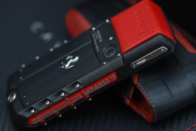Điện thoại Vertu Ascent X Ceramic Ferari Red