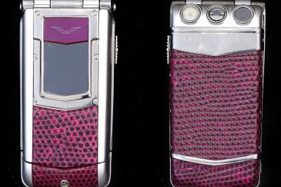 Điện thoại Vertu Constellation Ayxta Da Cá Sấu (Màu Hồng)