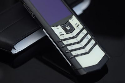 Điện thoại Vertu Signature S Black and White Panda