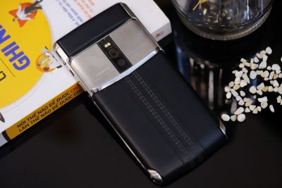 Điện thoại Vertu Signature Touch 2 cánh chính hãng