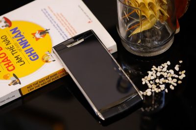 Điện thoại Vertu Signature Touch 2 cánh chính hãng