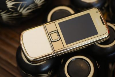 Nokia 8800E Gold Arte Da Trắng Nguyên Bản Fullbox 4Gb hình thức 99%
