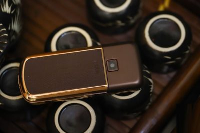 Điện thoại Nokia 8800E Rose Gold đính đá (da nâu)