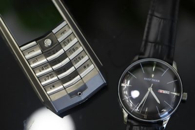 Điện thoại Vertu Ascent X Titanium Black (màu đen)