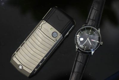 Điện thoại Vertu Ascent X Titanium Black (màu đen)