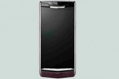 Điện thoại thông minh Vertu Signature Touch với các thông số cao cấp
