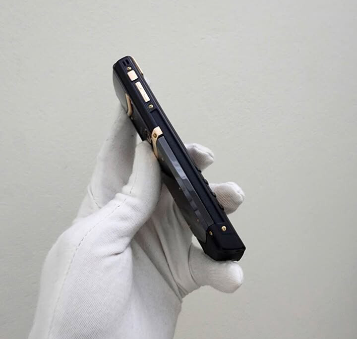 đen điểm Vàng (2)