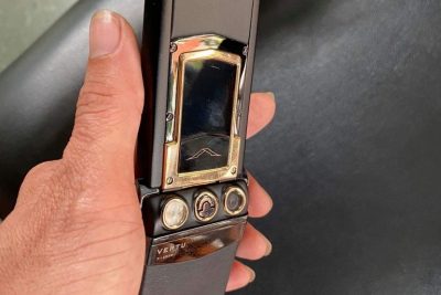 Màn Hình Vertu Ayxta – Nhỏ Chính Hãng