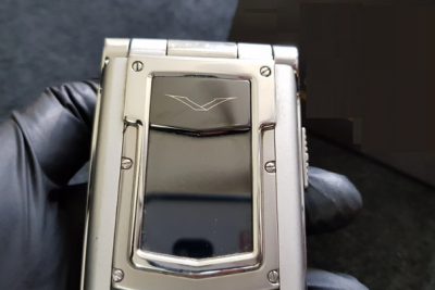 Màn Hình Ngoài Vertu Ayxta Chính Hãng