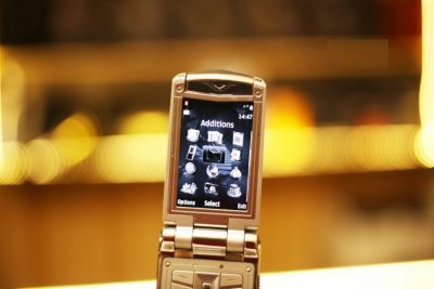 Màn Hình Trong Vertu Ayxta chính hãng