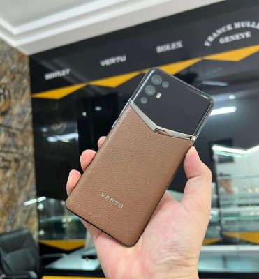 Điện Thoại iVertu 5G Da Bê Nâu Caramel Likenew 99%