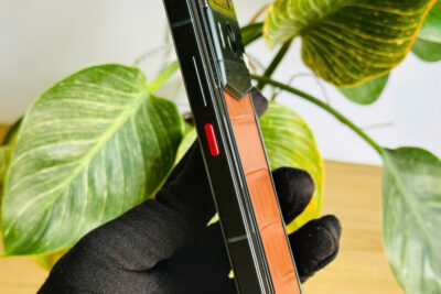 Điện thoại METAVERTU 2 Generation da cá sấu nâu 99% chính hãng