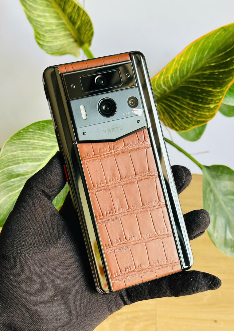 Điện Thoại Metavertu 2 Da Cá Sấu Nâu 99% Fullbox (6)