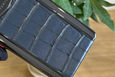 Điện thoại METAVERTU 2 Generation da cá sấu xanh 99% chính hãng