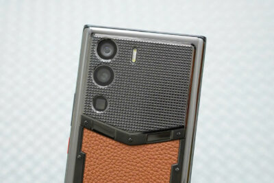 Điện thoại METAVERTU 1 Basic Calf da bê nâu chính hãng 99