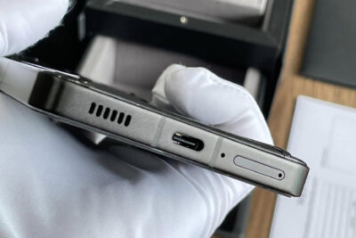 Điện thoại METAVERTU 2 Generation da bê đen 99% chính hãng