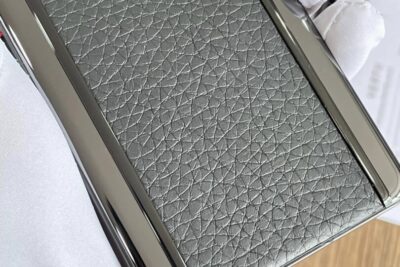 Điện thoại METAVERTU 2 Generation da bê đen 99% chính hãng