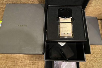 Vertu Iron Flip Diamionds Rose Gold 18k Lưng Bọc Da Cá Sấu Hymlaya