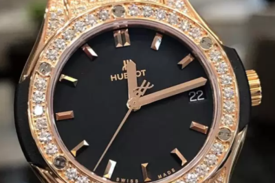 Đồng Hồ Hublot Classic Fusion Black King Gold Pavé 33mm