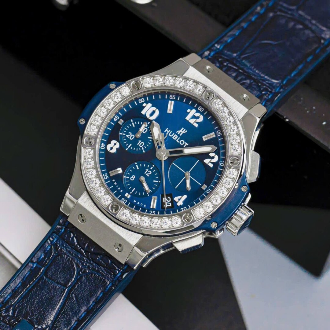 Đồng Hồ Hublot Big Bang Ceramic Blue Diamonds 41mm 3