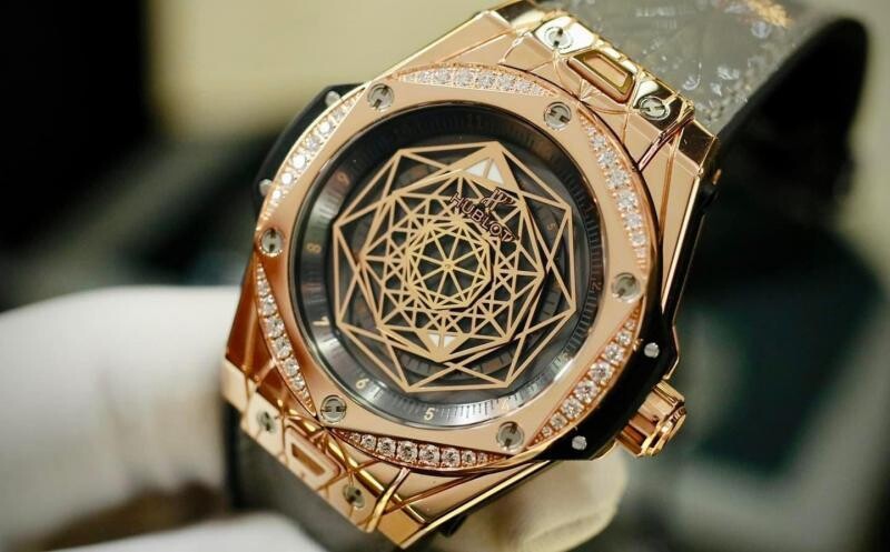Đồng Hồ Hublot Big Bang One Click Sang Bleu King Gold Grey Diamonds 3