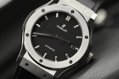 Đồng Hồ Hublot Classic Fusion Black Titanium