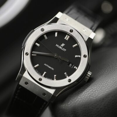 Đồng Hồ Hublot Classic Fusion Black Titanium