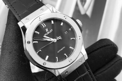 Đồng Hồ Hublot Classic Fusion Black Titanium
