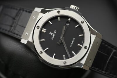Đồng Hồ Hublot Classic Fusion Black Titanium