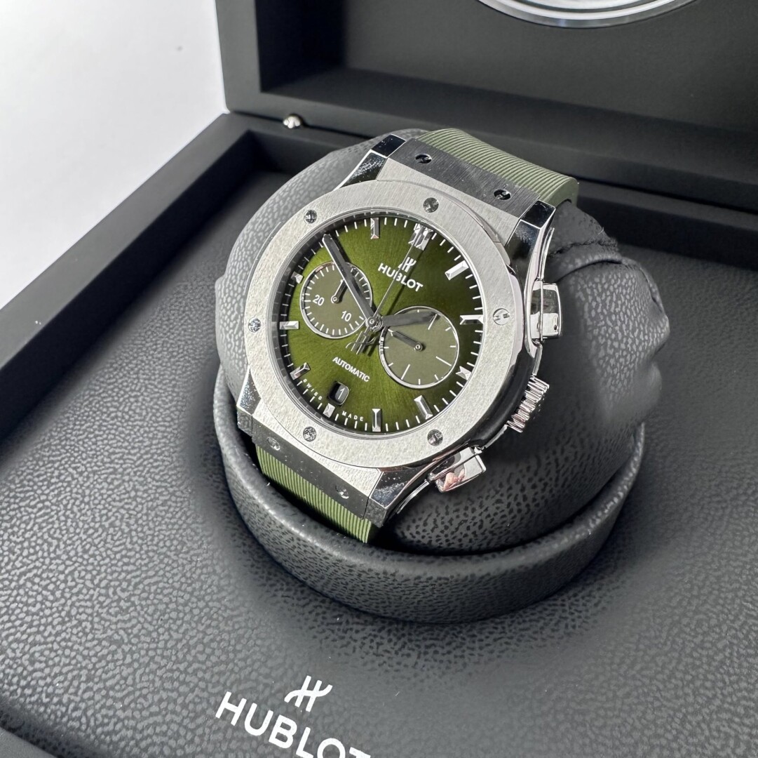 Đồng Hồ Hublot Classic Fusion Chronograph Titanium Green