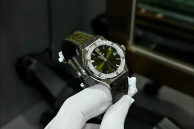 Đồng Hồ Hublot Classic Fusion Green Benzel Custom Diamonds 33mm