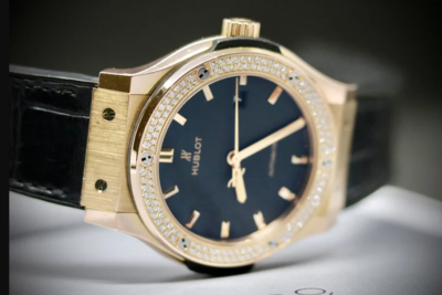 Đồng Hồ Hublot Classic Fusion King Gold Diamonds 42mm