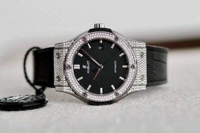Đồng Hồ Hublot Classic Fusion Titanium Diamonds 38mm