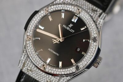 Đồng Hồ Hublot Classic Fusion Titanium Diamonds 38mm