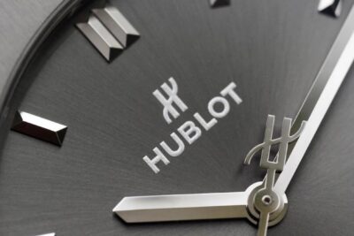Đồng Hồ Hublot Classic Fusion Titanium Grey 42mm