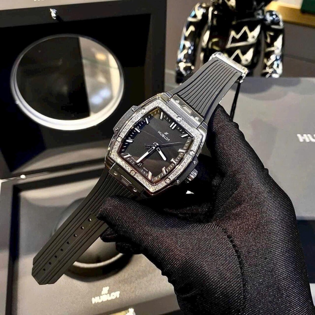 Đồng Hồ Hublot Spirit Of Big Bang Titanium Diamonds 39mm 3